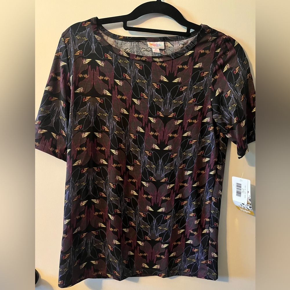 NWT LuLaRoe Maleficent Crow Gigi Top